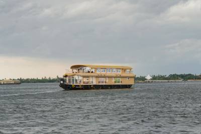 Classic Legend 2 — Alleppey premium & luxury houseboat