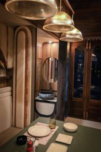 Kailasam 1 — Alleppey ultra-luxury houseboat
